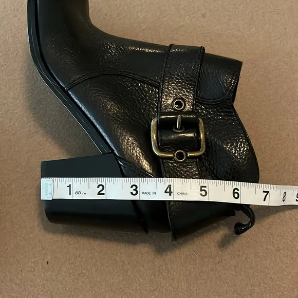 🆕 NWB Nine West Gwen Black Leather Ankle Boots - 8.5