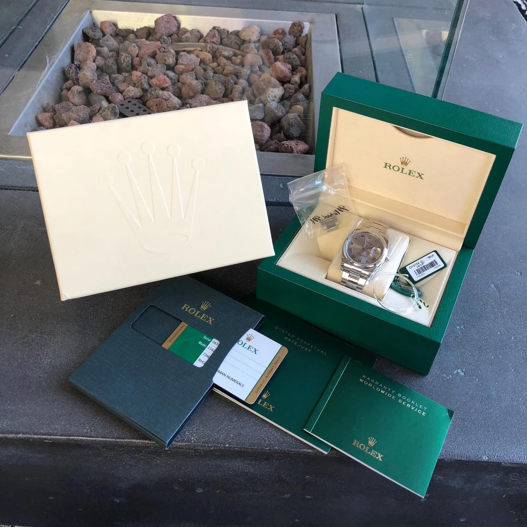 2015 Rolex Datejust 116200 Oyster Perpetual Rhodium Roman Wristwatch Box & Papers
