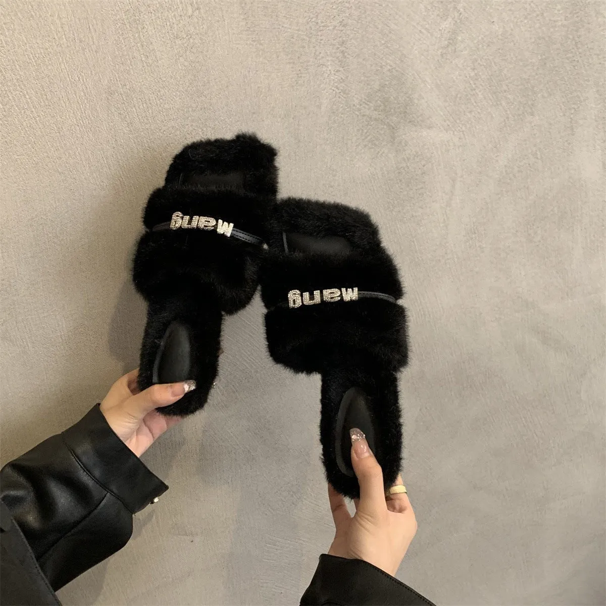 2025  Internet celebrity thick heel fluffy slippers women wear in autumn and winter  new high-end temperament gentle fairy style high heels
