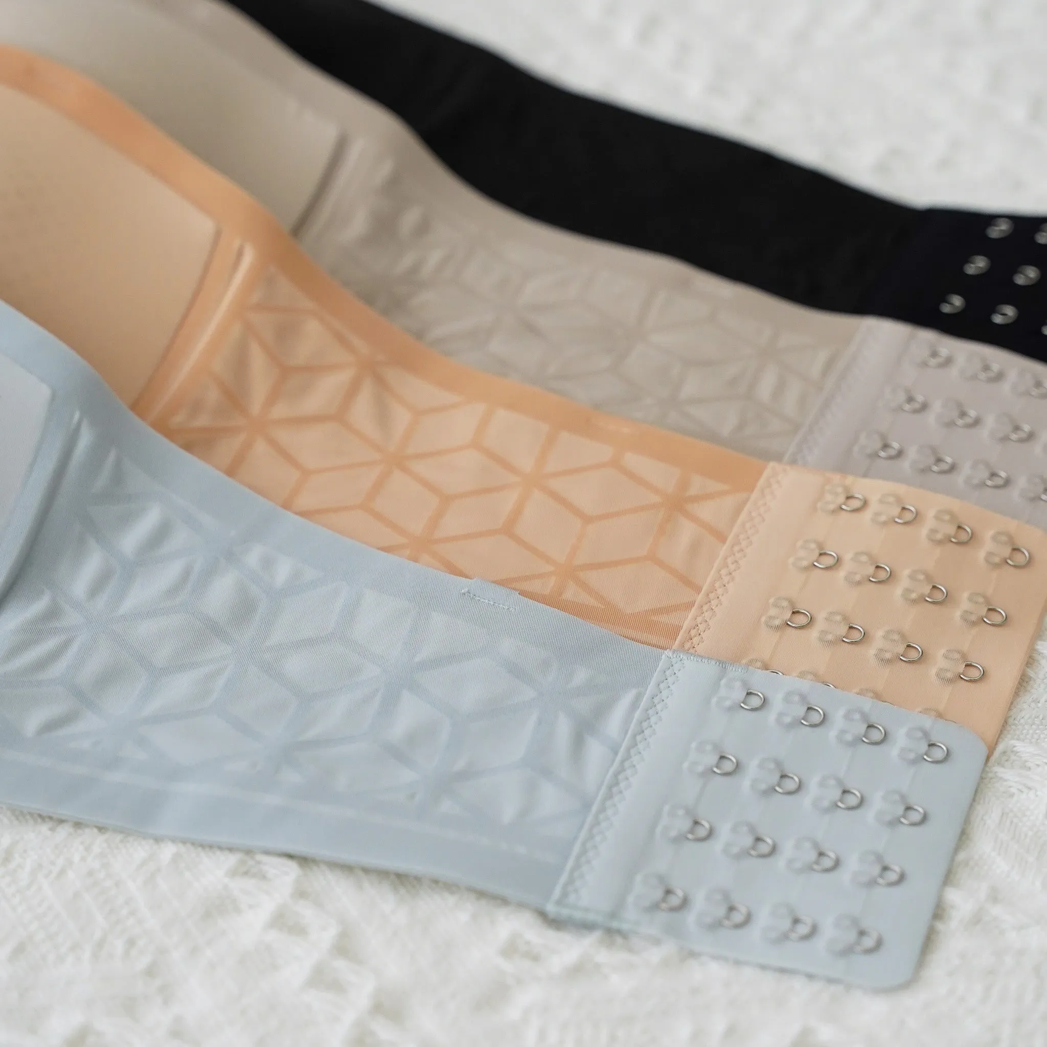 5D Ultra-Ventilation Lightweight Wireless Bandeau (In-built Padding) in Pearl Ice (Size S Only)
