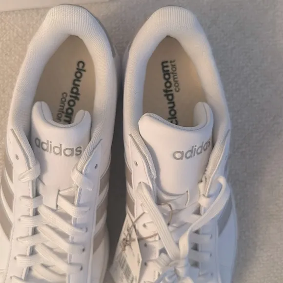 Adidas GRAND COURT 2.0 Women White and Beige Sneakers