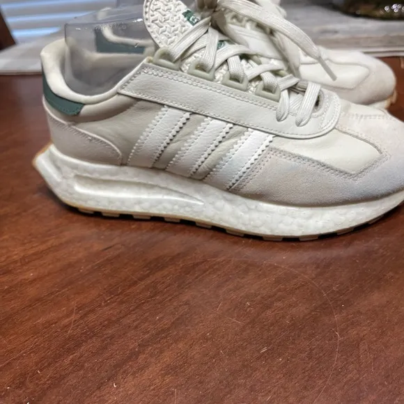 Adidas Retropy E5 Size Men's 6 Women's 7 Unisex Beige Green Leather GX9244