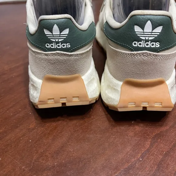 Adidas Retropy E5 Size Men's 6 Women's 7 Unisex Beige Green Leather GX9244