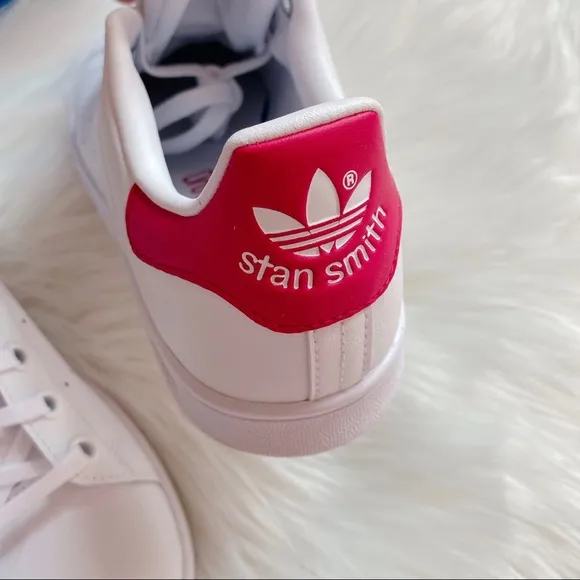 Adidas Stan Smith Sneaker. Big Kid