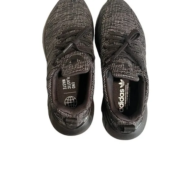 Adidas Swift Run 22 J Boys Black Running Shoes Sneakers Low Top Size 6.5 GW8166
