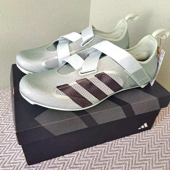 Adidas The Indoor Cycling Shoes Unisex Men's 8 1/2 and Women's 9 1/2.