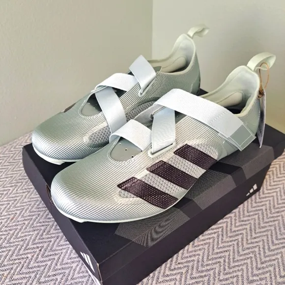Adidas The Indoor Cycling Shoes Unisex Men's 8 1/2 and Women's 9 1/2.