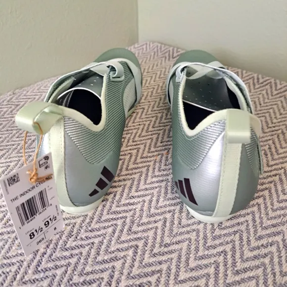 Adidas The Indoor Cycling Shoes Unisex Men's 8 1/2 and Women's 9 1/2.