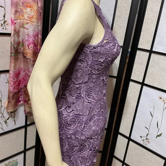 Adrianna Papell Purple Lace Sleeveless Sheath Dress with Built-In Bra Size 4