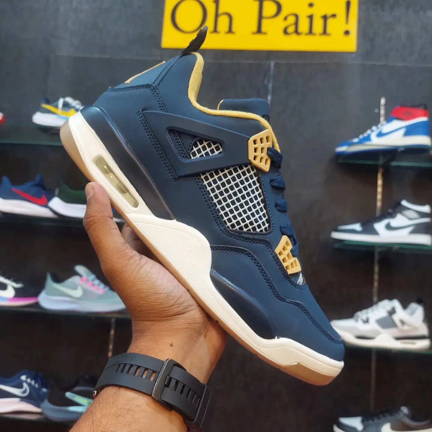 AJ 4 MIDNIGHT NAVY/GOLD LEAF