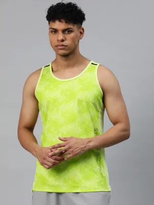 Alcis Men Green  Printed Anti Static Slim Fit T-shirt