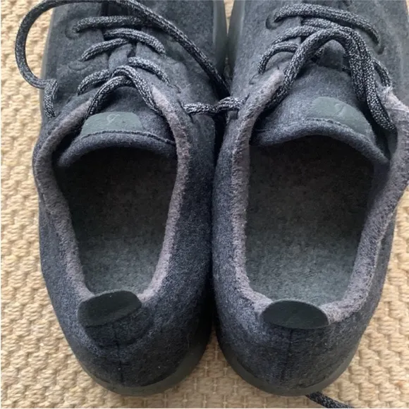Allbirds Men's Dark Gray Wool RunnerLace Up Sneakers 10M