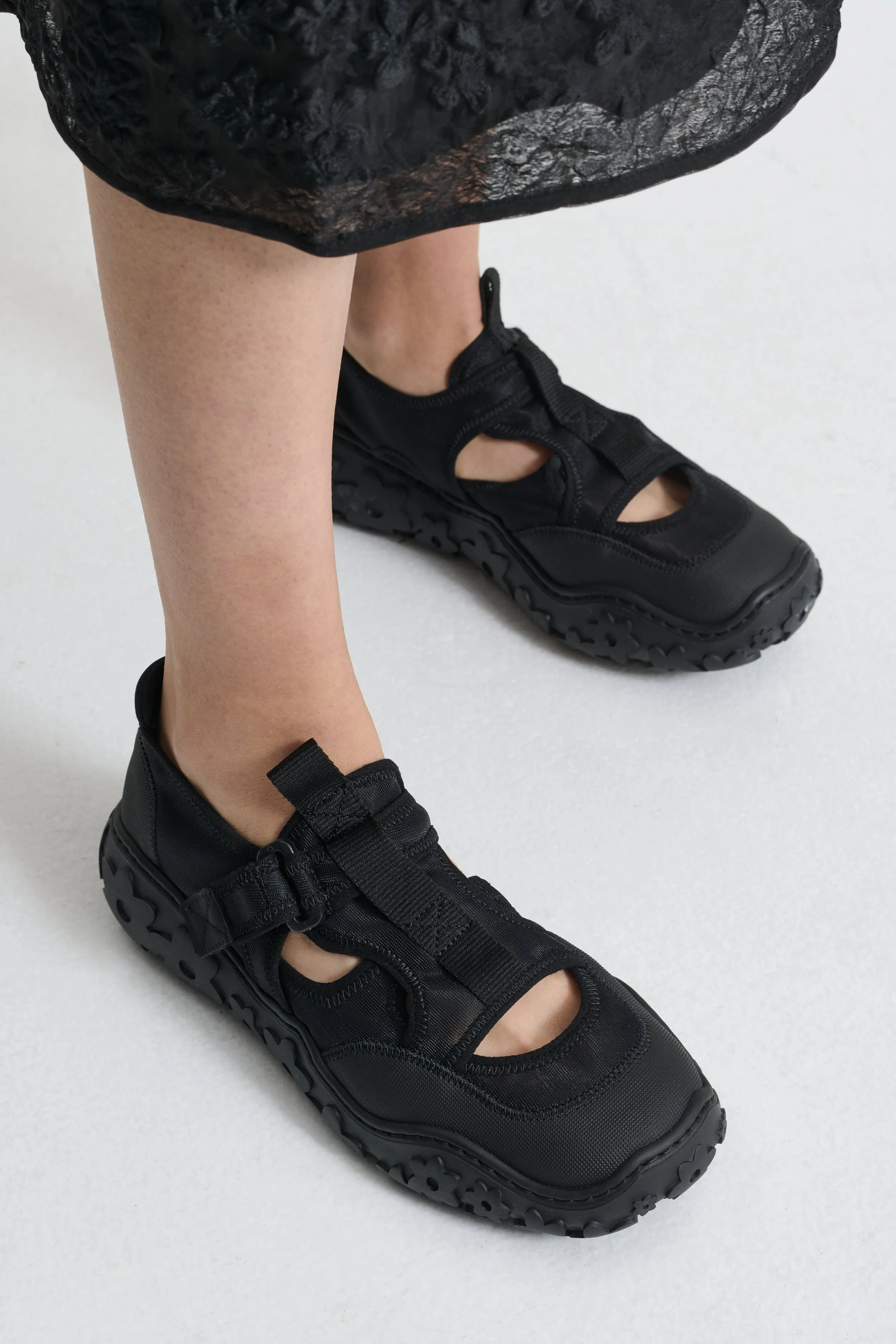 ARIA | SNEAKER MESH BLACK