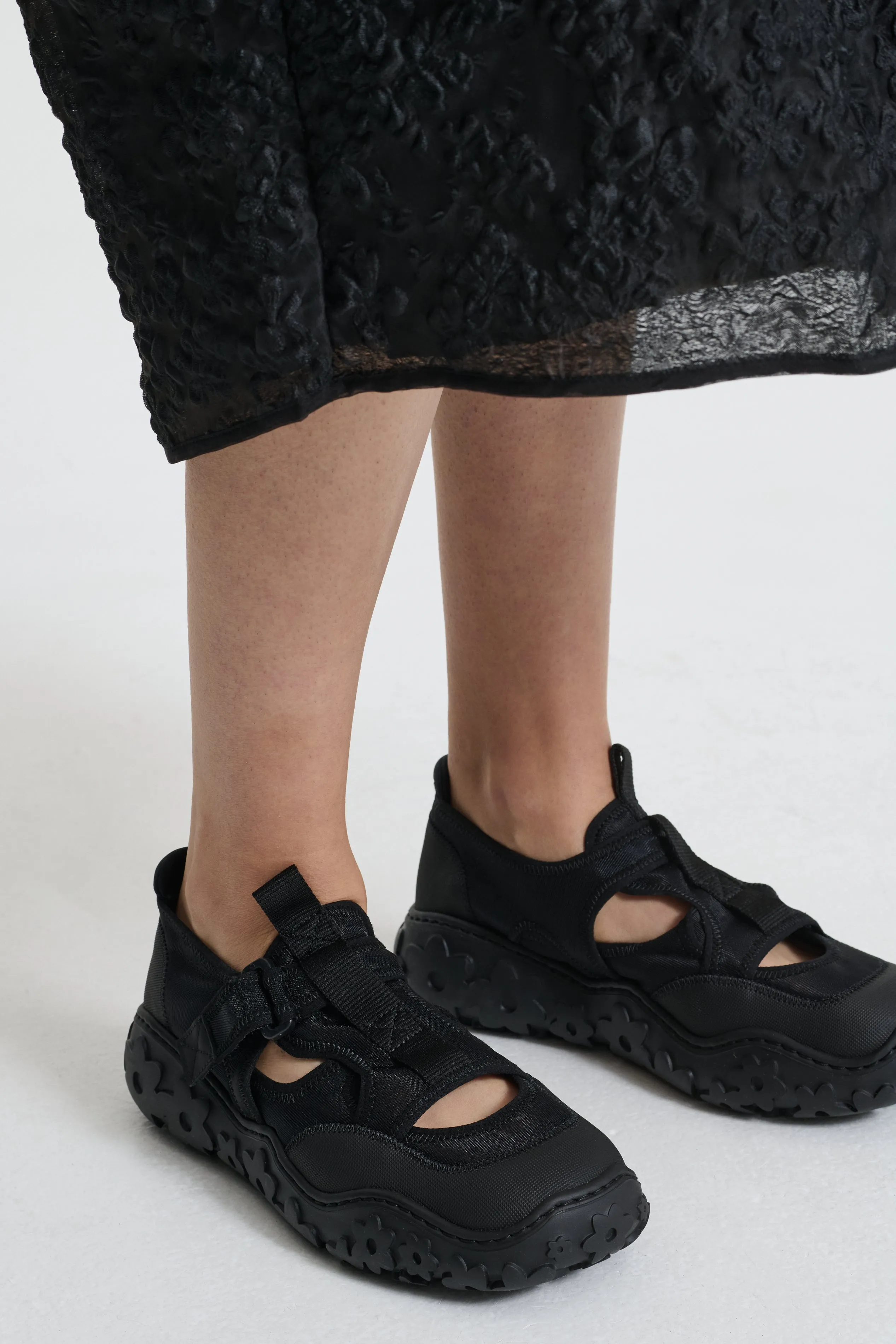 ARIA | SNEAKER MESH BLACK