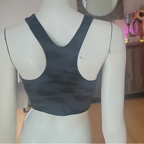 Athleta Conscious Crop Bra A-C in black camo
