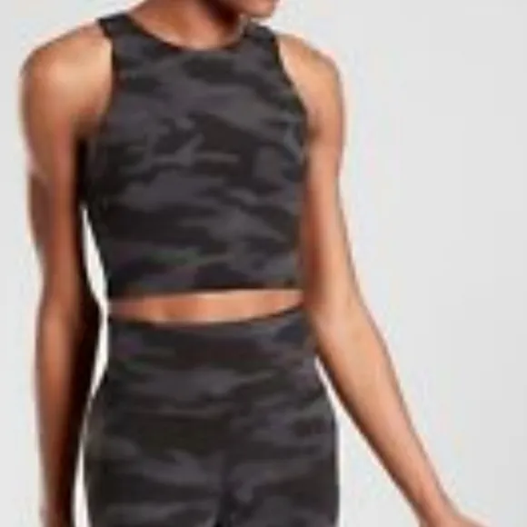 Athleta Conscious Crop Bra A-C in black camo