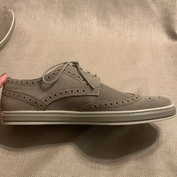 Awearness Kenneth Cole Barker Wingtip Sneakers
