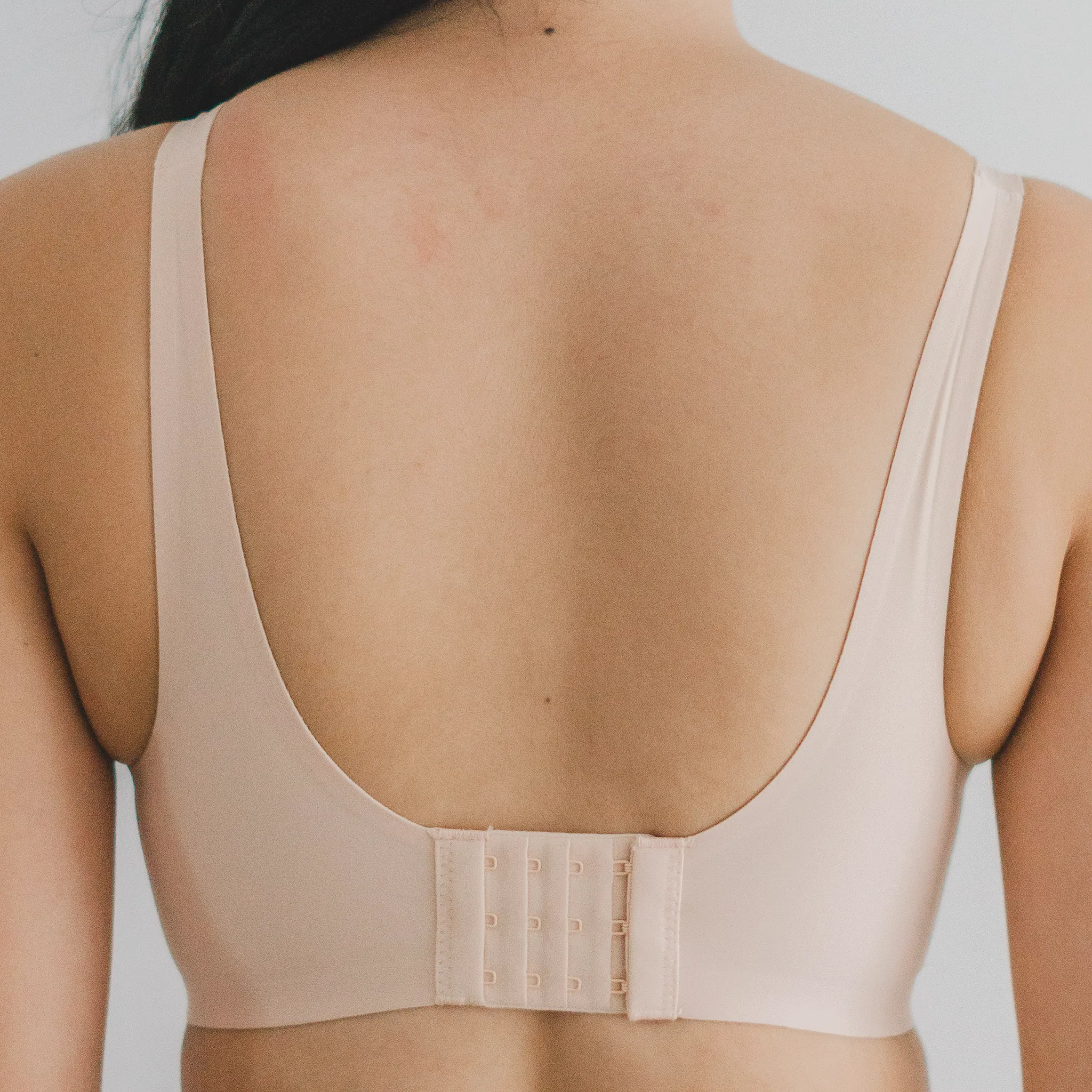 [BACKORDER OPEN] Oompharific! Anti-Slip Super Push Up Seamless Wireless Bra in Pinkish Nude