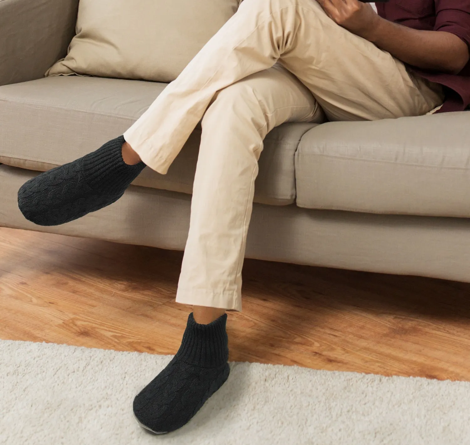 BenSorts Men Fuzzy Slipper Socks with Grippers Non Slip Indoor House Socks Christmas Gifts