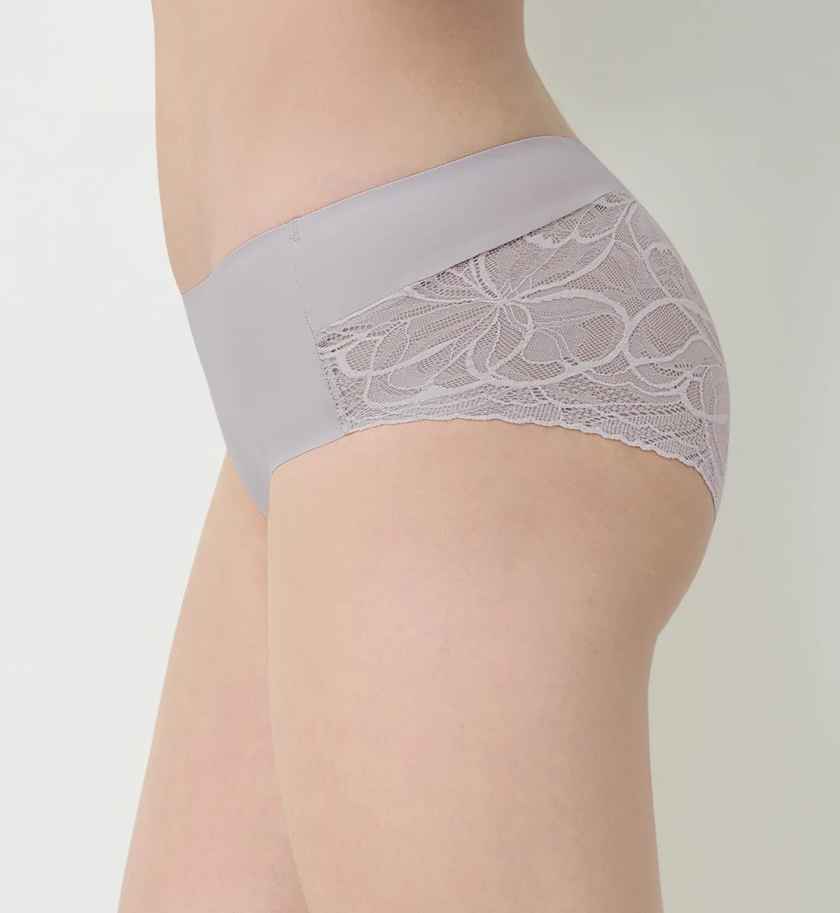 Body Makeup Illusion Lace Hipster