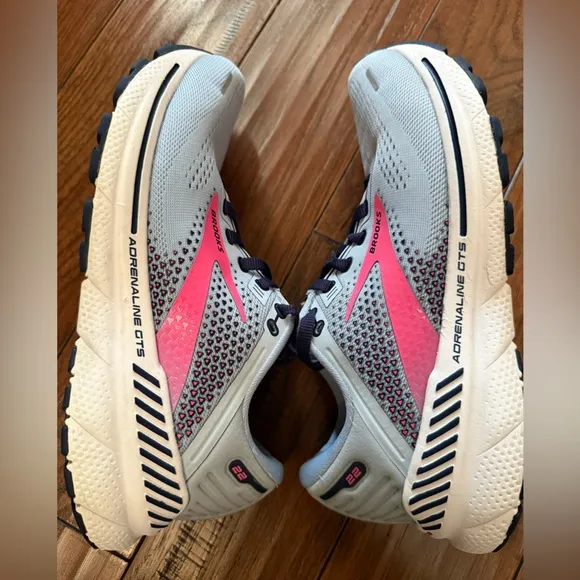 Brooks Adrenaline GTS 22 Women 7.5 Running Shoes Sneakers Blue Pink Walking