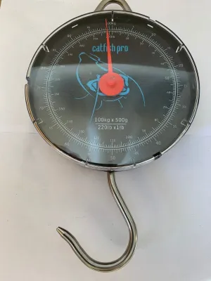 CATFISH PRO 100kg/220lb Dial Scales inc scale pouch