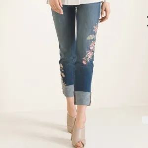 CHICOS SO SLIMMING Floral-Embroidered Girlfriend Cuffed Slim Leg Ankle Jeans 6