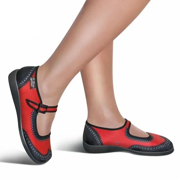 Chocolaticas Habana Carmine Mary Jane Flats Red Black Size 11 US 41 EU