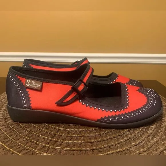 Chocolaticas Habana Carmine Mary Jane Flats Red Black Size 11 US 41 EU