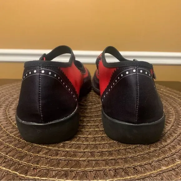 Chocolaticas Habana Carmine Mary Jane Flats Red Black Size 11 US 41 EU