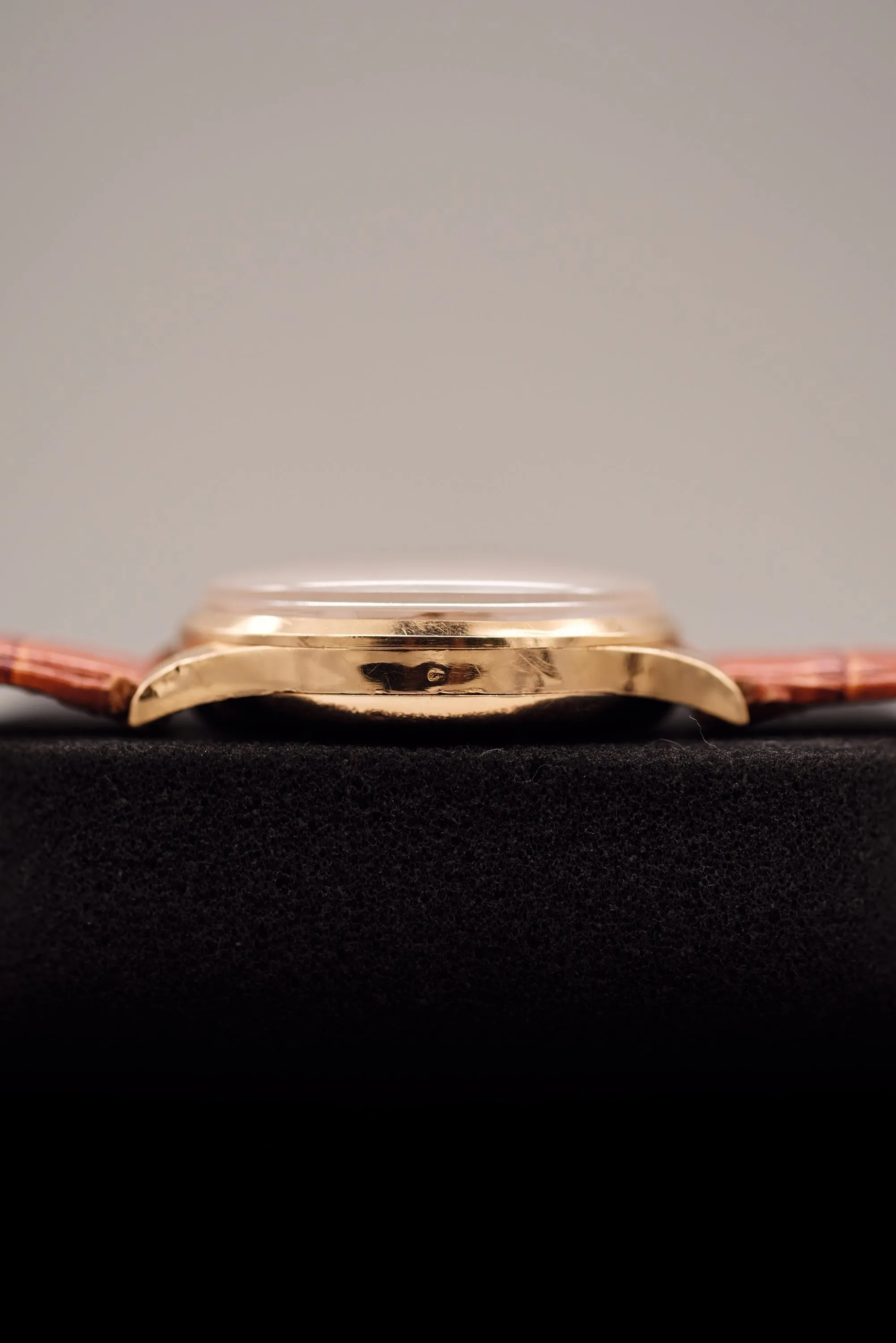 Chronographe Suisse Antimagnetique 18K - 1950's