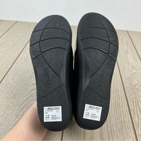 Clarks Women's Cloudsteppers Sillian Paz Slip-on Flats 8.5M Black $85