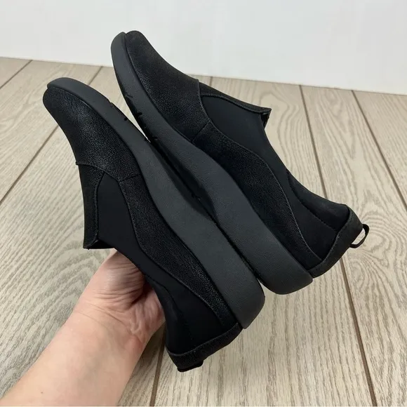 Clarks Women's Cloudsteppers Sillian Paz Slip-on Flats 8.5M Black $85