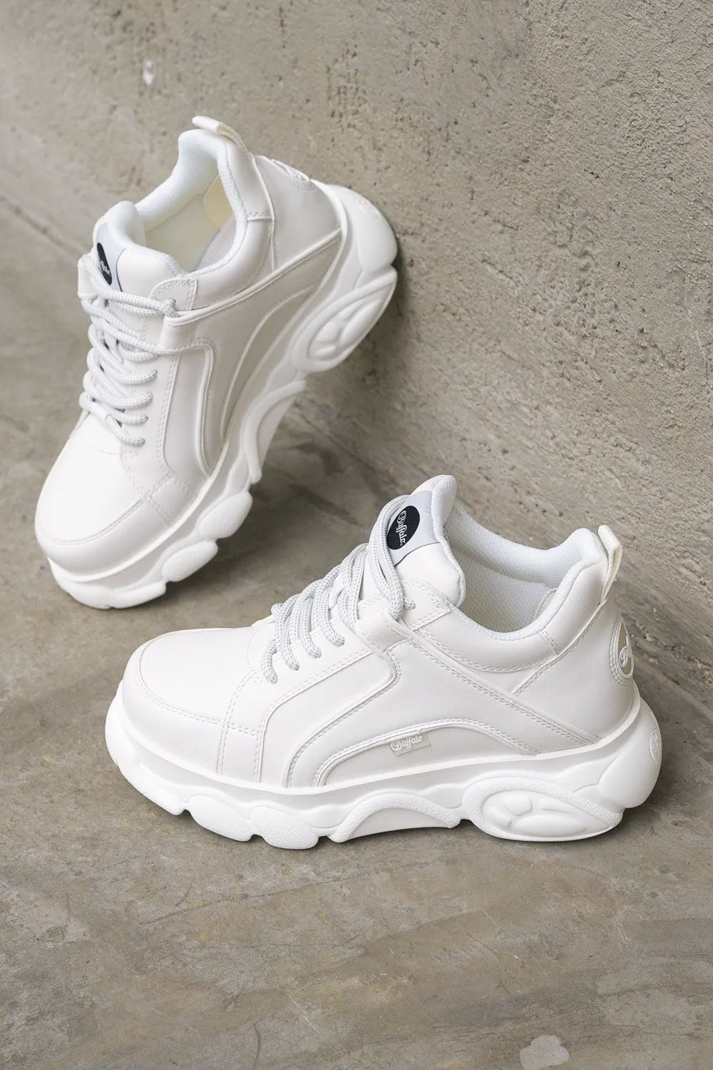 CLD Corin - White
