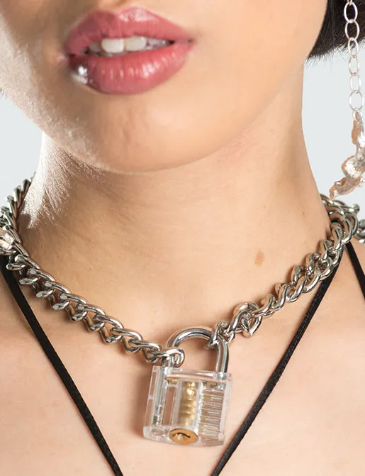 CLEAR VISION CHAIN NECKLACE