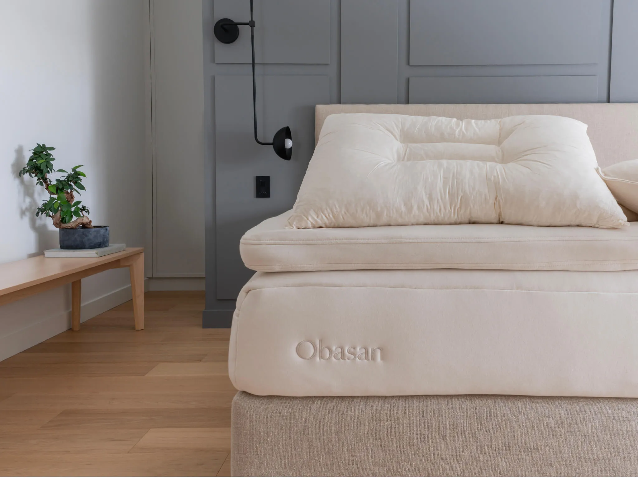 Contour Organic Shredded Rubber Pillow