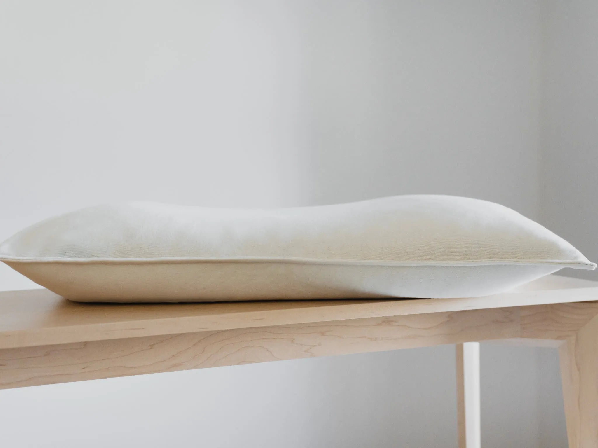 Contour Organic Shredded Rubber Pillow