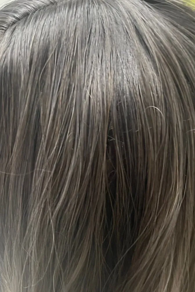 Deluxe Shoulder Length Loose Wave Ombre Black to Grey Wig