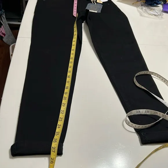 Democracy Women's Black Jeans Freedom Ankle Skimmer Size 4