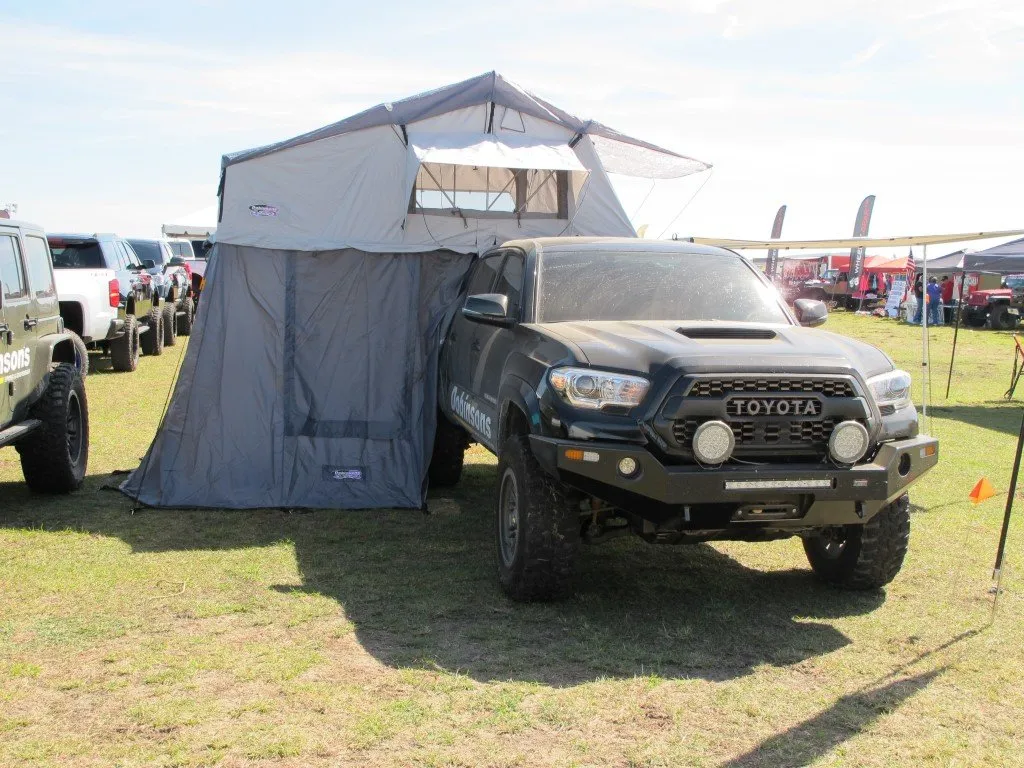 Dobinsons 4x4 Deluxe Roof Top Tent (RTT) with Change (Annex) Room(CE80-3924)