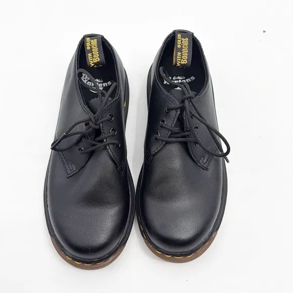 Dr Martens Cavendish Black Leather Flats Youth Junior size 1 Lace Up Loafer NWOT