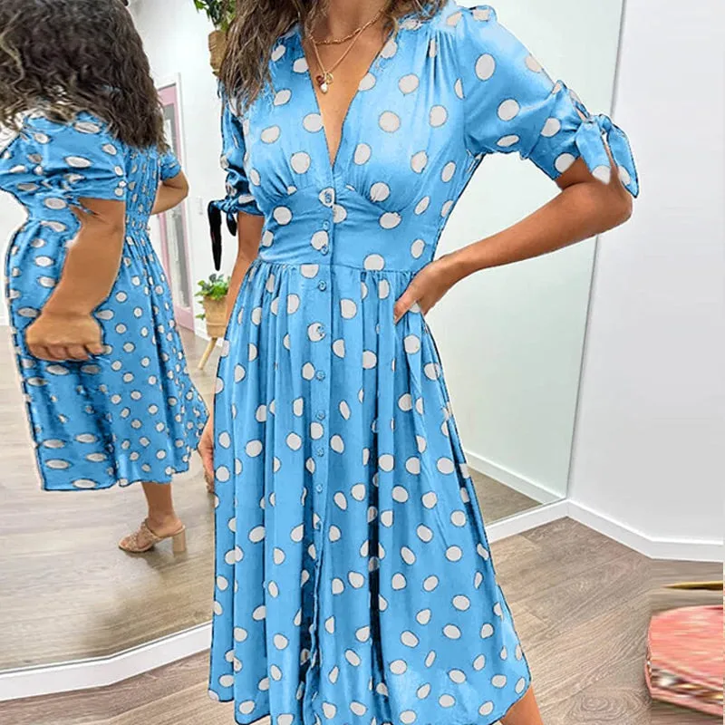 💃Dress in polka dots with deep V neckline