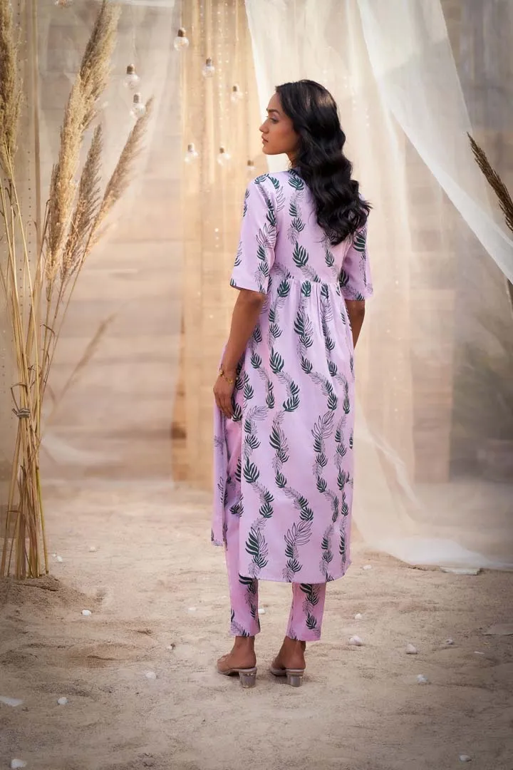 Elegant Leaf-Printed V-Neck Kurta Set with Organza Dupatta & Zari HighlightsRVWK47YP-WP11YP-DOP