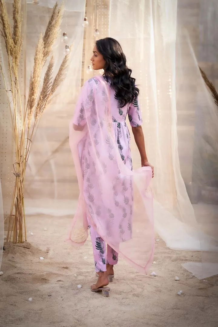 Elegant Leaf-Printed V-Neck Kurta Set with Organza Dupatta & Zari HighlightsRVWK47YP-WP11YP-DOP