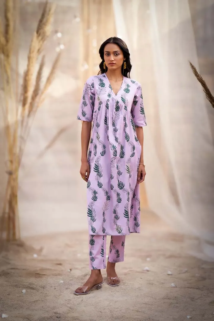 Elegant Leaf-Printed V-Neck Kurta Set with Organza Dupatta & Zari HighlightsRVWK47YP-WP11YP-DOP