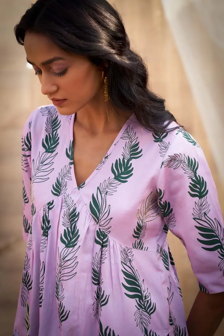 Elegant Leaf-Printed V-Neck Kurta Set with Organza Dupatta & Zari HighlightsRVWK47YP-WP11YP-DOP