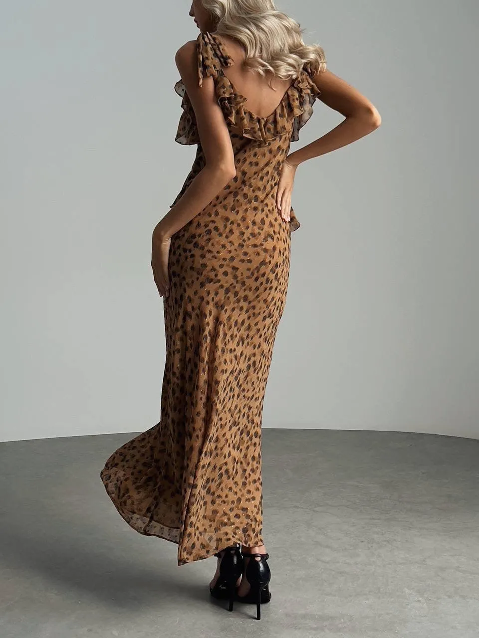 Elegant Leopard Print Maxi Dress