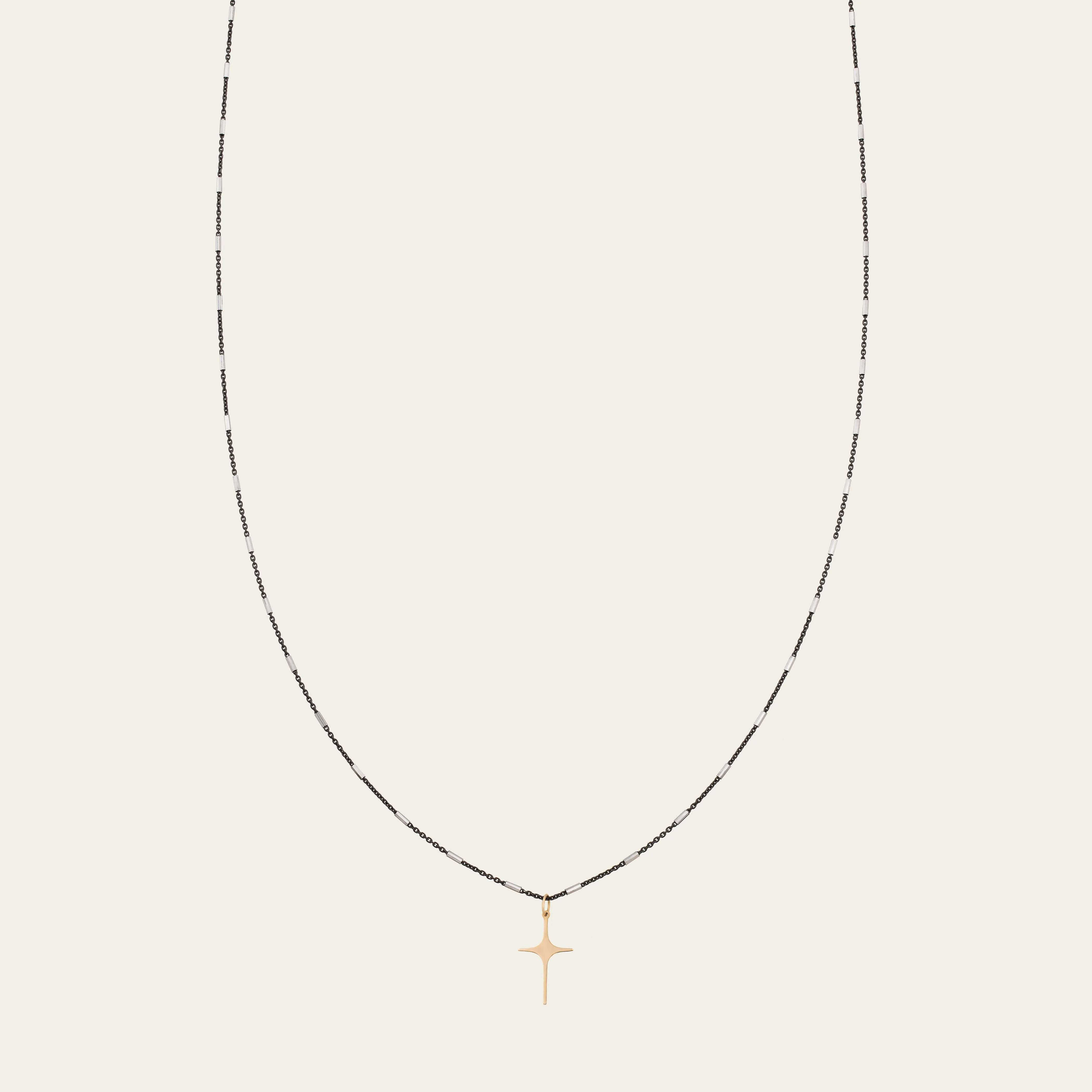 Estrella Pendant Necklace