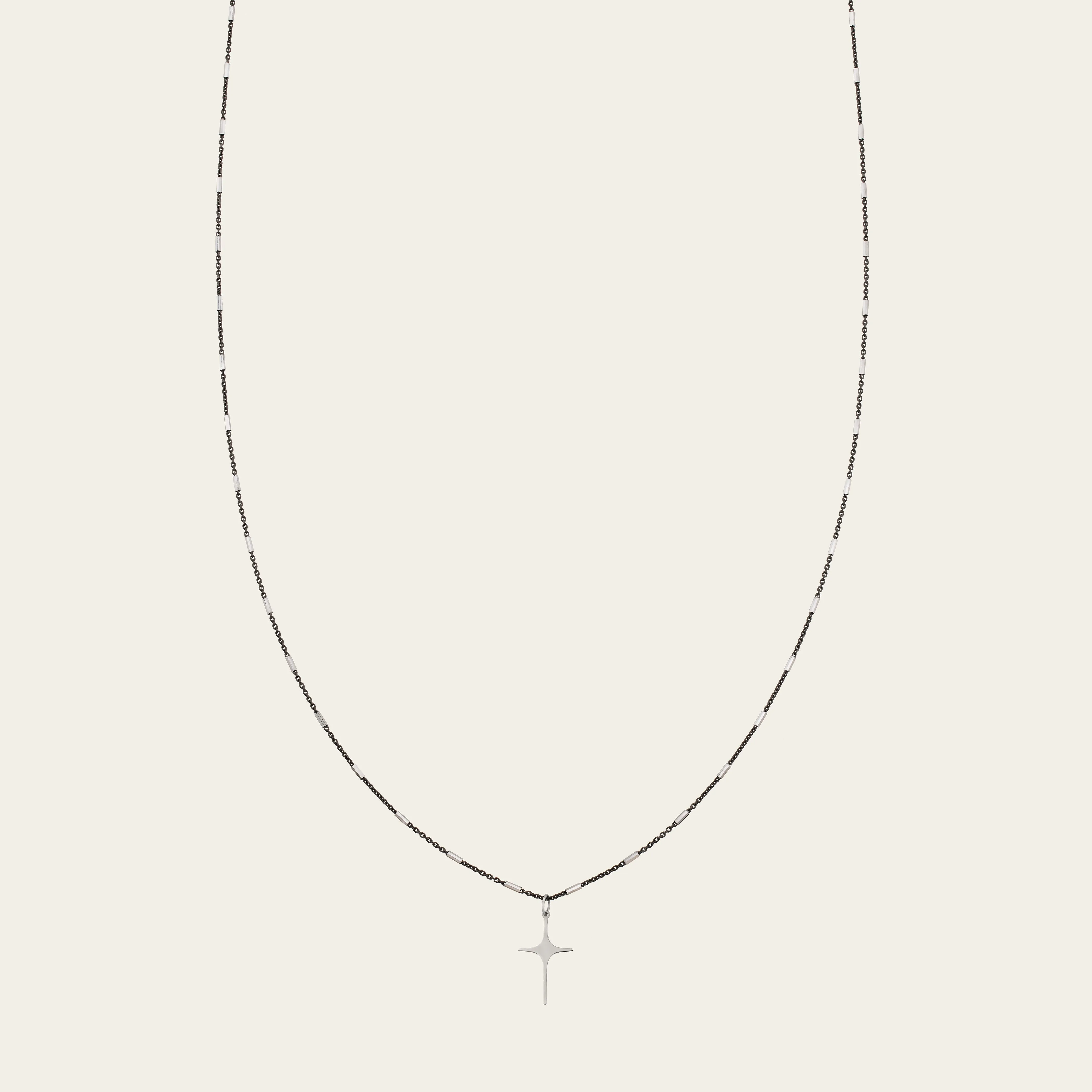 Estrella Pendant Necklace