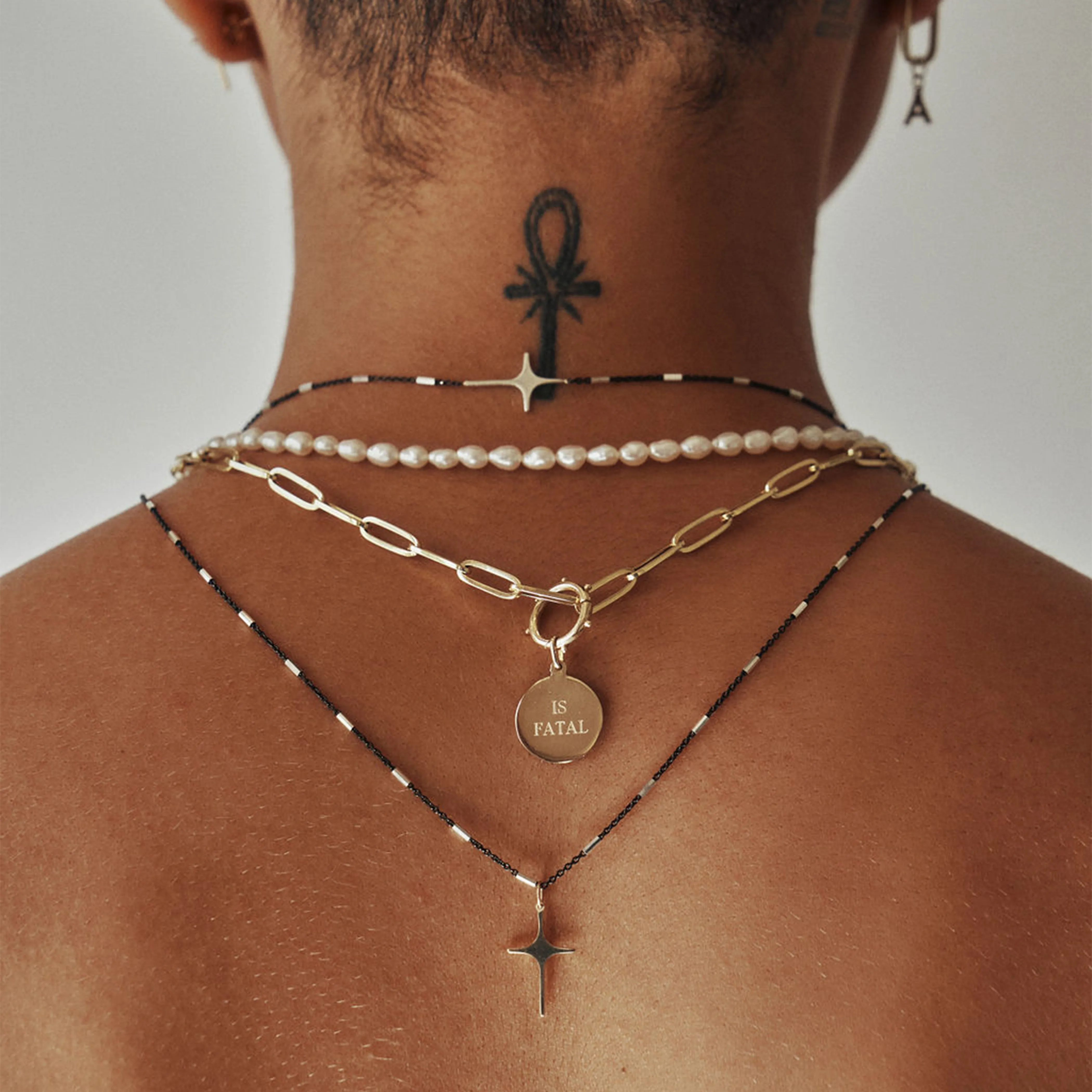 Estrella Pendant Necklace